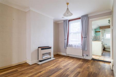 2 bedroom Terraced House for sale in Queen Street, Croydon