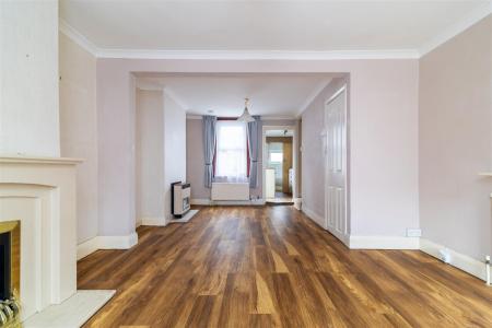 2 bedroom Terraced House for sale in Queen Street, Croydon
