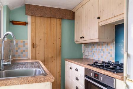 2 bedroom Terraced House for sale in Queen Street, Croydon