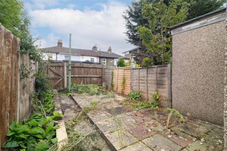 2 bedroom Terraced House for sale in Queen Street, Croydon