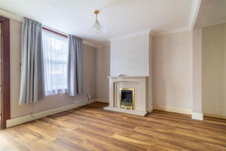 2 bedroom Terraced House for sale in Queen Street, Croydon