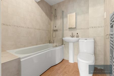 2 bedroom Flat for sale in Campden Road, South Croydon