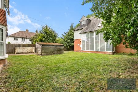 2 bedroom Flat for sale in Campden Road, South Croydon