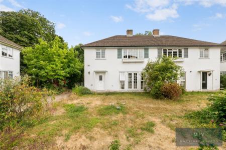 2 bedroom Flat for sale in Campden Road, South Croydon