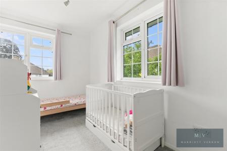 2 bedroom Flat for sale in Campden Road, South Croydon