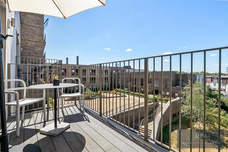 2 bedroom Flat for sale in Purley Way, Croydon
