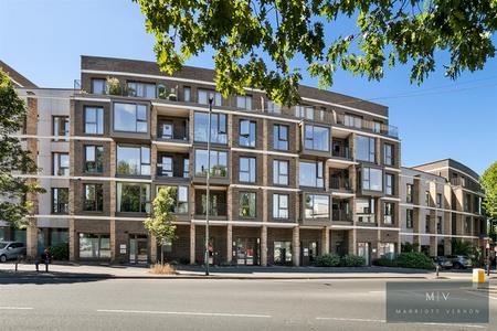 2 bedroom Flat for sale in Purley Way, Croydon