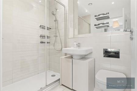 2 bedroom Flat for sale in Purley Way, Croydon