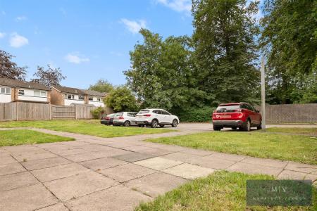 3 bedroom Flat for sale in Haling Park Road, South Croydon