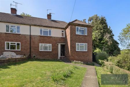 2 bedroom Flat for sale in Rydal Close, Purley