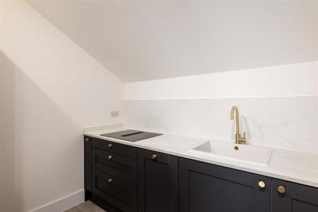 3 bedroom Flat for sale in The Waldrons, Croydon