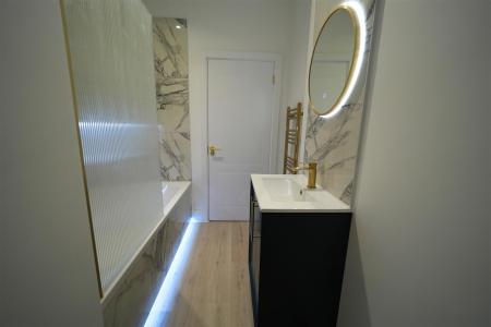 3 bedroom Flat for sale in The Waldrons, Croydon
