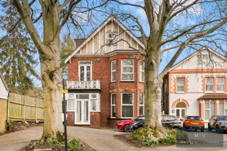 2 bedroom Flat for sale in Carlton Road, South Croydon