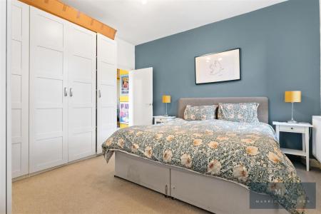 2 bedroom Flat for sale in Carlton Road, South Croydon