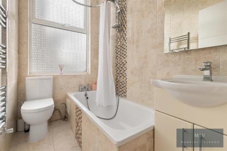 2 bedroom Flat for sale in Carlton Road, South Croydon
