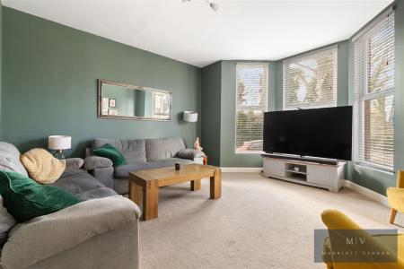 2 bedroom Flat for sale in Carlton Road, South Croydon