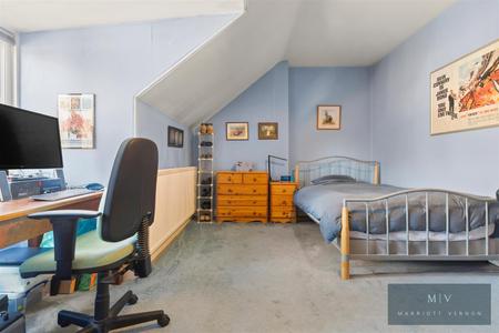 2 bedroom Flat for sale in Dale Road, Purley