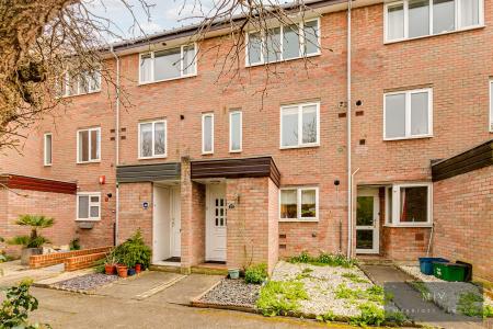 2 bedroom Flat for sale in Engadine Close, Croydon