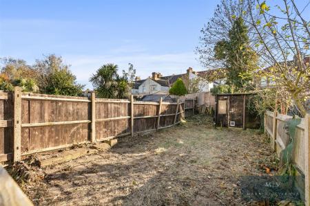 3 bedroom End of terrace house for sale in Davidson Road, Croydon
