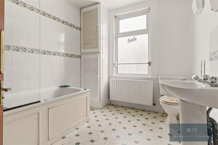 2 bedroom Terraced House for sale in Bynes Road, South Croydon