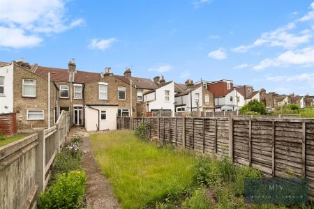 3 bedroom Terraced House for sale in Edward Road, Croydon