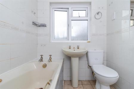 3 bedroom Terraced House for sale in Harcourt Road, Thornton Heath
