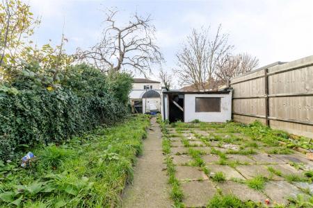 3 bedroom Terraced House for sale in Harcourt Road, Thornton Heath