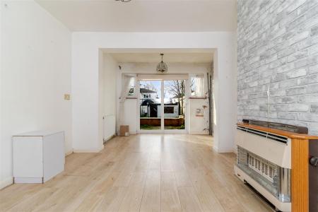 3 bedroom Terraced House for sale in Harcourt Road, Thornton Heath