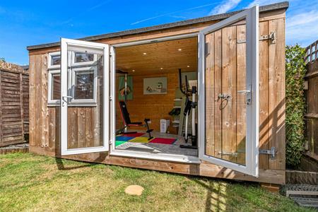 3 bedroom End of terrace house for sale in Curchin Close, Biggin Hill, Westerham