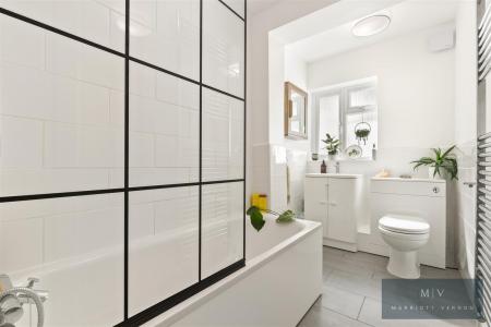 3 bedroom Terraced House for sale in Churchill Road, South Croydon