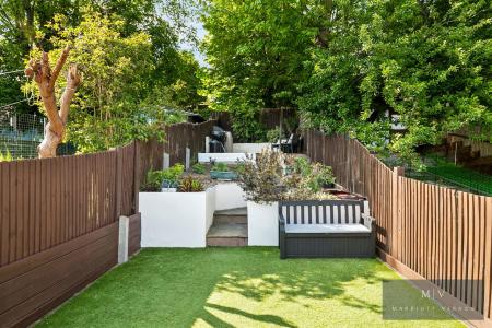 3 bedroom Terraced House for sale in Churchill Road, South Croydon