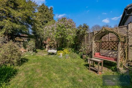 3 bedroom Semi-detached house for sale in Deanfield Gardens, Croydon