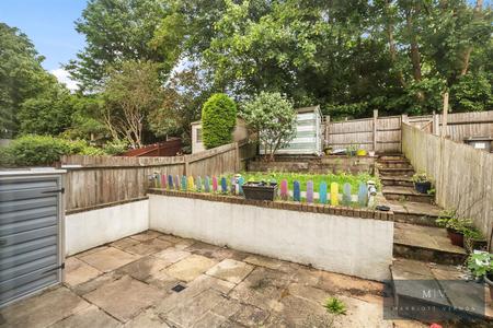 4 bedroom Terraced House for sale in Selsdon Avenue, South Croydon