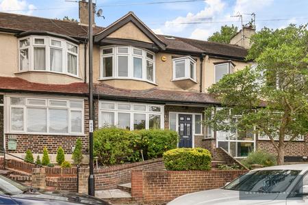 4 bedroom Terraced House for sale in Selsdon Avenue, South Croydon