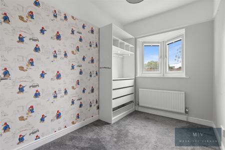 4 bedroom Terraced House for sale in Selsdon Avenue, South Croydon