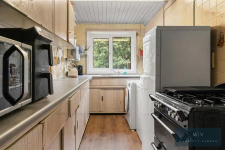 3 bedroom Semi-detached house for sale in Grasmere Road, Purley