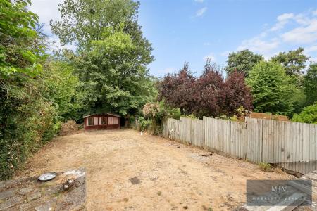 3 bedroom Semi-detached house for sale in Grasmere Road, Purley