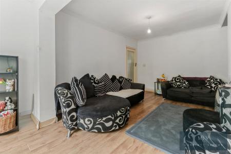 3 bedroom Semi-detached house for sale in Grasmere Road, Purley