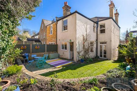 3 bedroom Semi-detached house for sale in Temple Road, Croydon