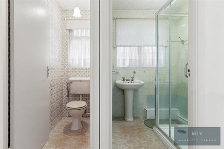 2 bedroom Detached bungalow for sale in Devonshire Way, Croydon