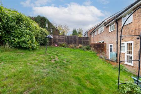 4 bedroom End of terrace house for sale in Copperfield Close, South Croydon