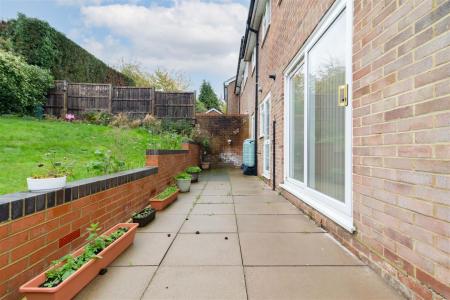 4 bedroom End of terrace house for sale in Copperfield Close, South Croydon