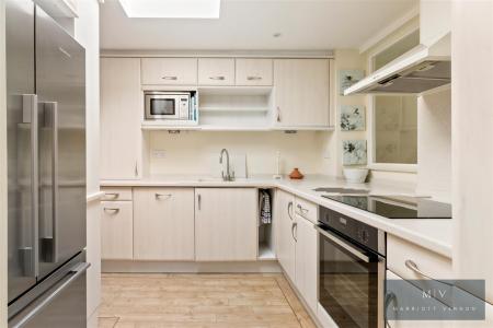 3 bedroom House for sale in St Bernards, Chichester Road, Park Hill, Croydon