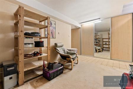 3 bedroom House for sale in St Bernards, Chichester Road, Park Hill, Croydon