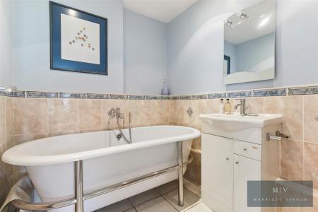 3 bedroom House for sale in St Bernards, Chichester Road, Park Hill, Croydon