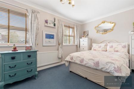 5 bedroom Town house for sale in Normanton Road, South Croydon
