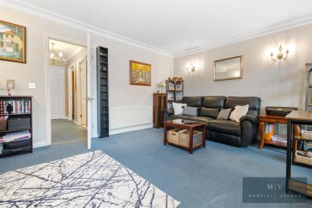 5 bedroom Town house for sale in Normanton Road, South Croydon