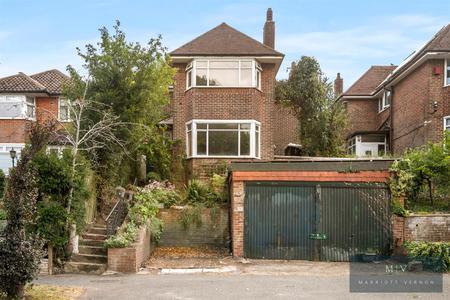 4 bedroom Detached house for sale in Mitchley Avenue, Purley