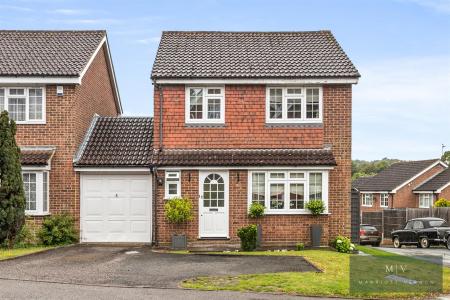 3 bedroom Detached house for sale in Purley Downs Road, South Croydon