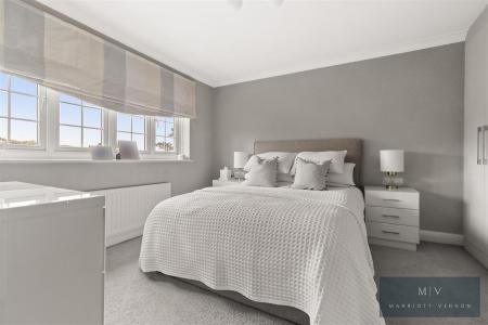 3 bedroom Detached house for sale in Purley Downs Road, South Croydon